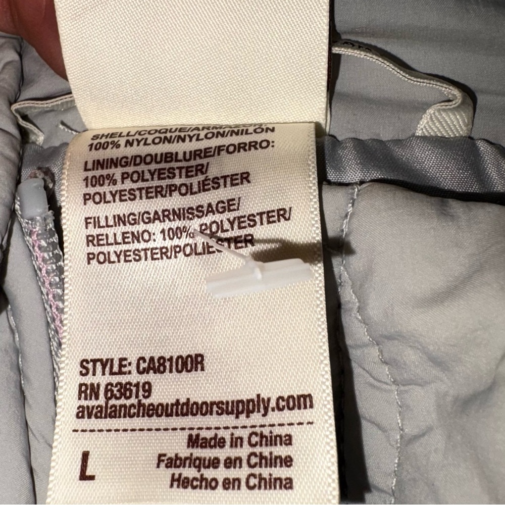 👼🏼Never Worn👼🏼 Avalanche Light Gray Outdoor Jacket - Picture 5 of 8
